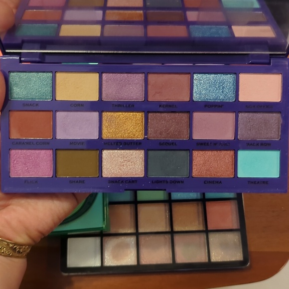 I ❤️ revolution and Nicka K pallets - Picture 2 of 6